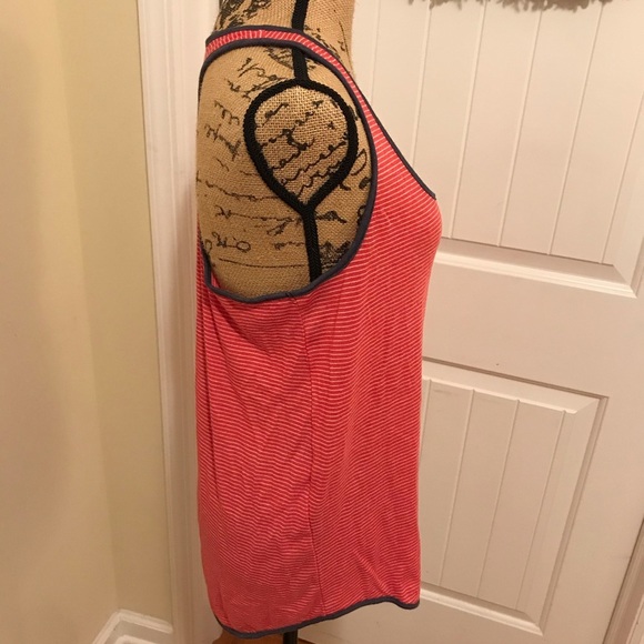 🏃♀️ Alternative Striped Tank - Picture 3 of 5